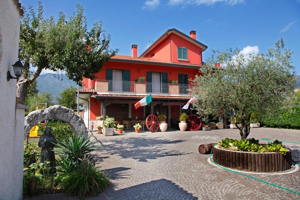 Azienda Agrituristica Pericle Montella Exterior foto